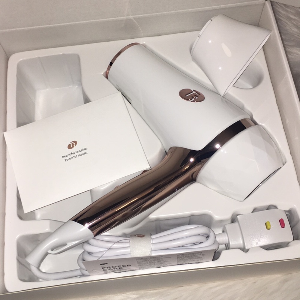 NIB Featherweight 2 Hair Dryer MSRP $250 - Picture 2 of 8